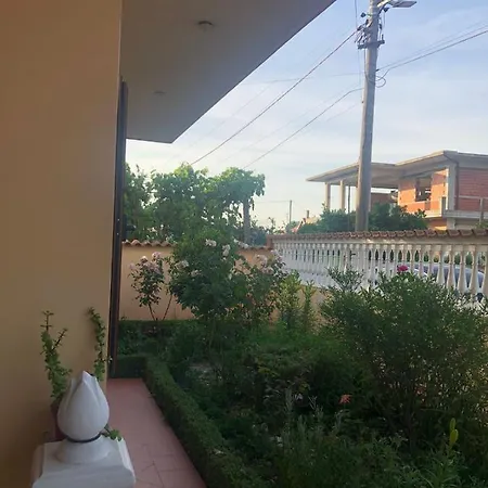 Vila Edan * Vlorë