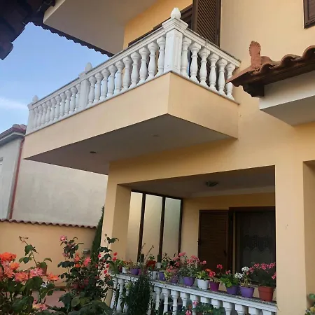 ホームステイ Vila Edan Vlorë